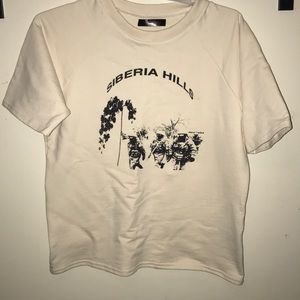 Siberia Hills Raglan Raw Tee Size L ( Fits M)